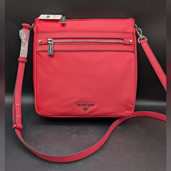 Michael Kors Jet Set Travel Charm Geranium Pink Shoulder Crossbody Bag Purse NWT - Picture 1 of 15